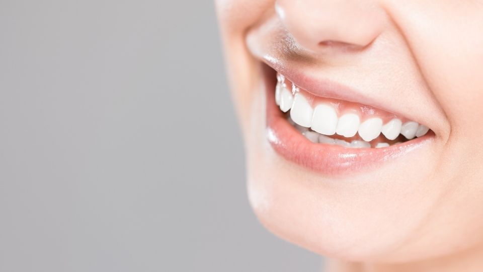 Easy Tips for Teeth Whitening at Home